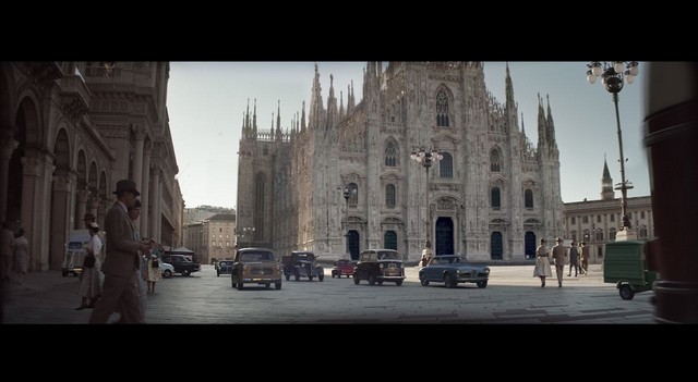 Fiat célèbre le 60ème anniversaire de la Fiat 500 avec l'acteur oscarisé Adrien Brody 513942170705Fiat500frame02