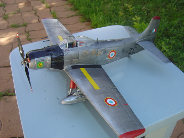 A D 4 SKYRAIDER 1/48é italerie 514934DSC00003