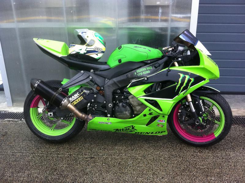 Zx6r k9 déco 2011 519036IMG0202