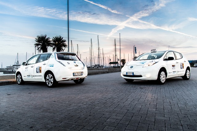 NISSAN LEAF : La Flotte De Taxis 100% Électriques S'étend Encore En Europe 52747612473758