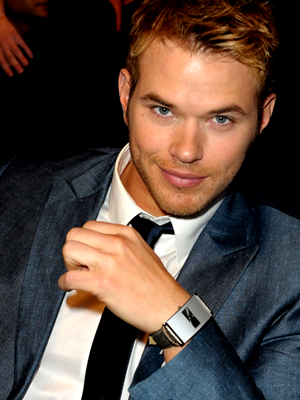 Tout sur Kellan Lutz (Emmett Cullen) 529047Kelbmp