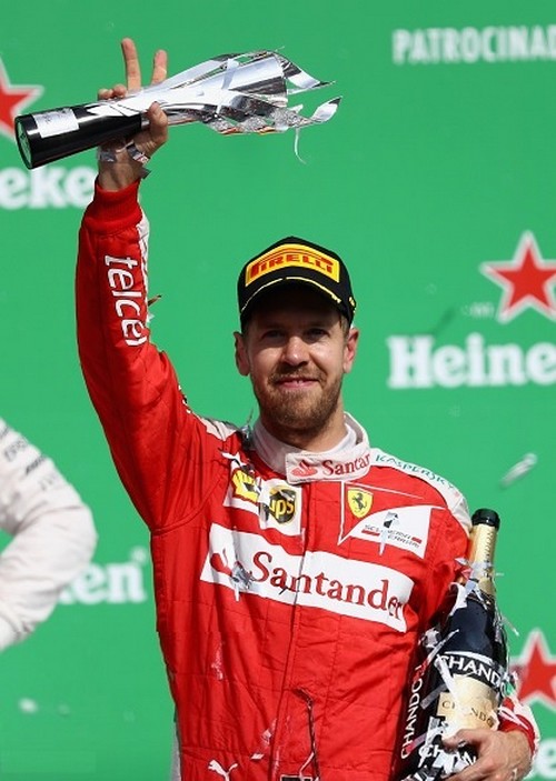 F1 GP du Mexique 2016 : Lewis Hamilton 5360422016vettel1