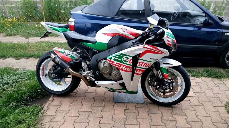 Ma nouvelle CBR 1000 RR Castrol 54392615019336308591