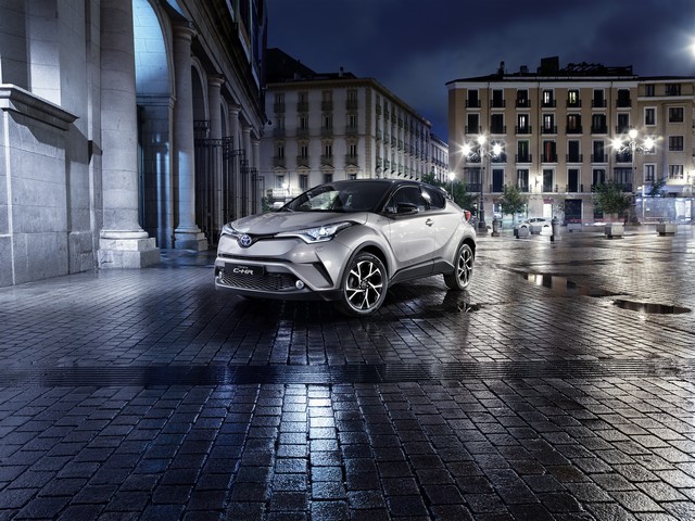 Toyota Au Mondial De L'automobile - Paris 2016 5601402016CHRStatic10