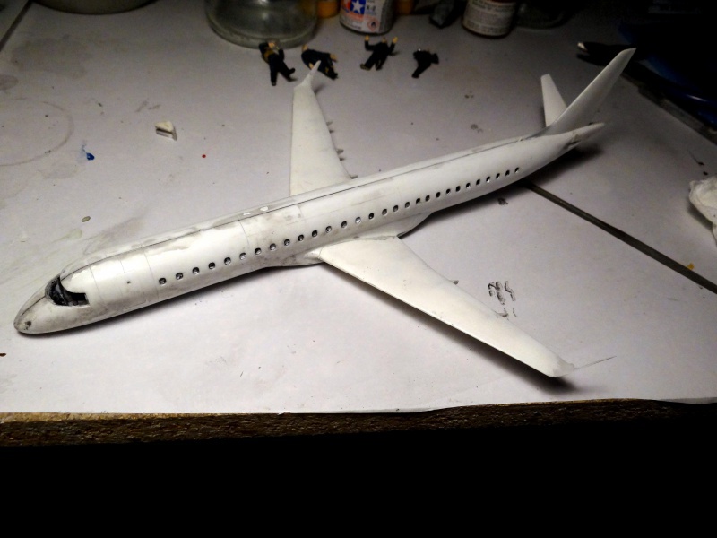 Embraer ERJ195 air dolomiti REVELL 1/144  561387glanzerresult