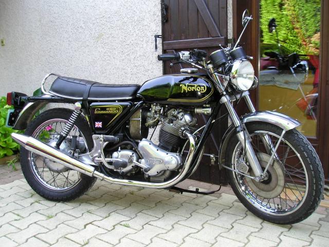 ... Norton commando, qui connait ? 562639nortonjun2005