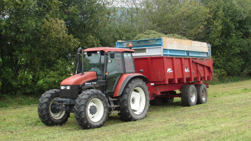 Photos de vos tracteurs - Page 13 565103016