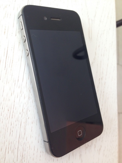 [VDS] iphone 4S noir 16GB 597176IMG3083