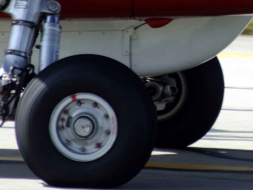 Spotting du 24/08/2013 : Patrouille de France + Transall + Cartouches dorrés - Page 2 604736Aoutn11676