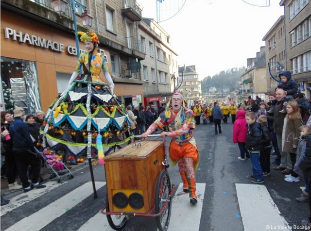 Vire 14500 : Parade de Noël Dimanche 14 Décembre 2014 610687029