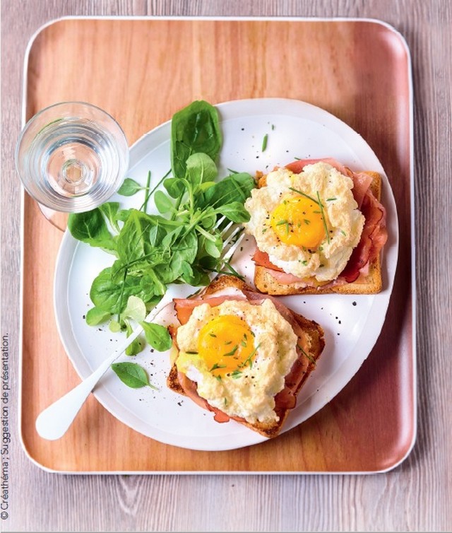 Oeuf nuage au fromage sur toast bacon  611902oeufnuageaufromagesurtoastbacon