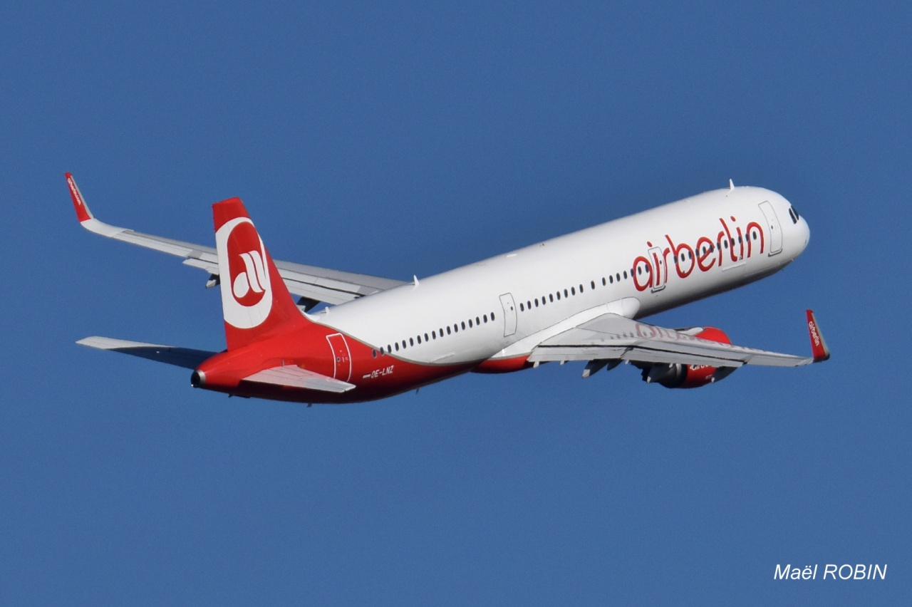 [06/09/2016] Airbus A321 (OE-LNZ) Niki: Air Berlin c/s 618100DSC03082