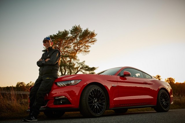 Il s’offre une Ford Mustang pour ses 97 ans ! 624276P3A3367