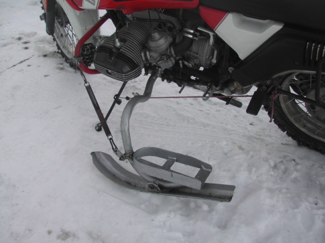 skis - Skis sur KTM 990 adv et les autres : oui c'est possible... 636450dscn0013