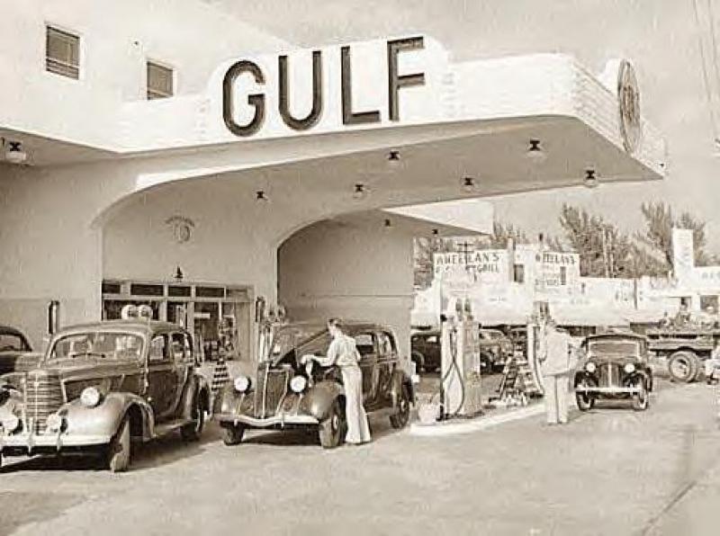 Les années 20 à 70 : photos et vidéos d'époque (partie 1) 640350GasStationMiamiBeachFlorida1939