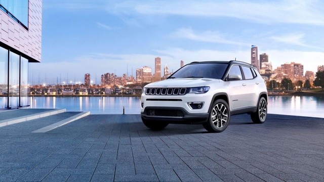 "Recalcul en cours", le nouveau film publicitaire Jeep Compass 648262Compass