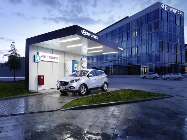 Hyundai ouvre une station à hydrogène au siège d'Offenbach 653017142220161110publichydrogenstationopeningathyundaimotor