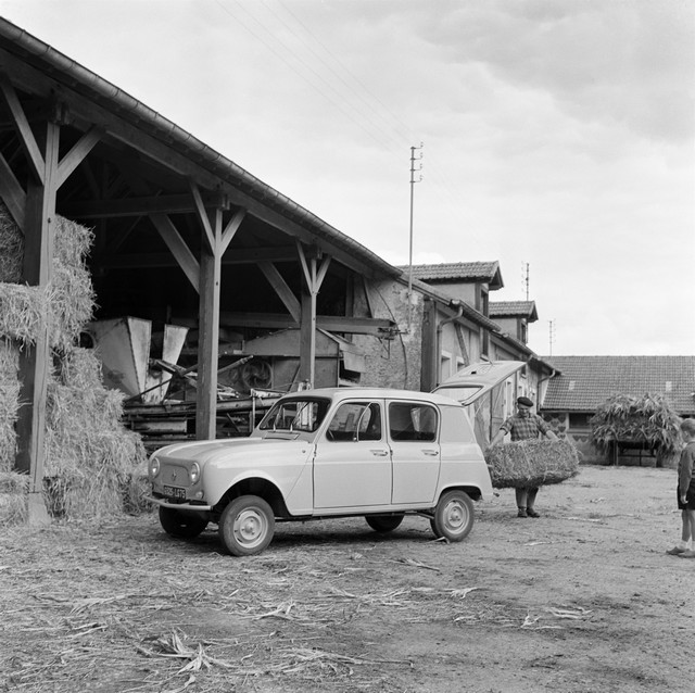 Renault participe au "4L INTERNATIONAL" 2017 et dévoile des images d’archives inédites 6536469400916