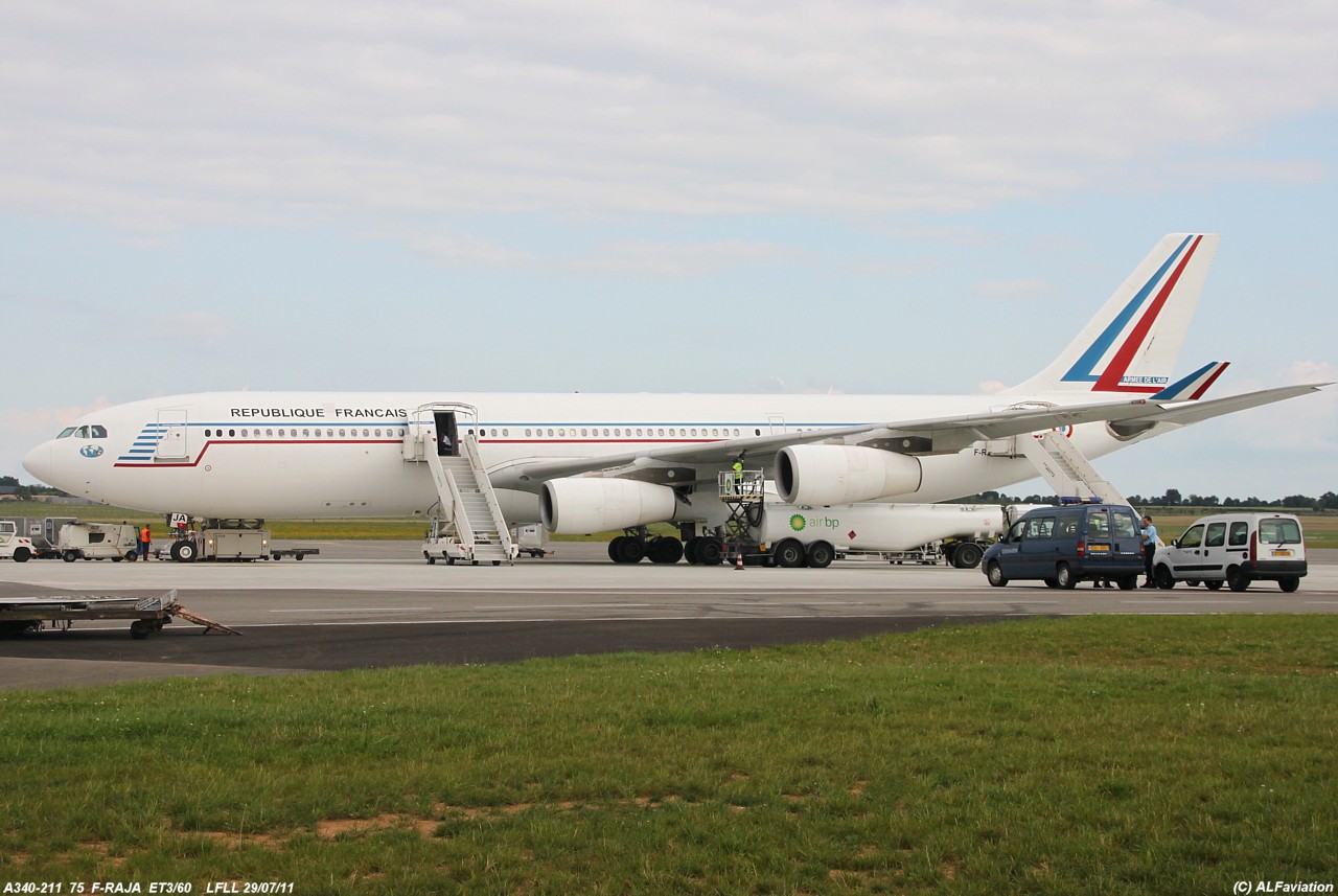 LFLL Lyon-Saint Exupery 657116a34021175et360d