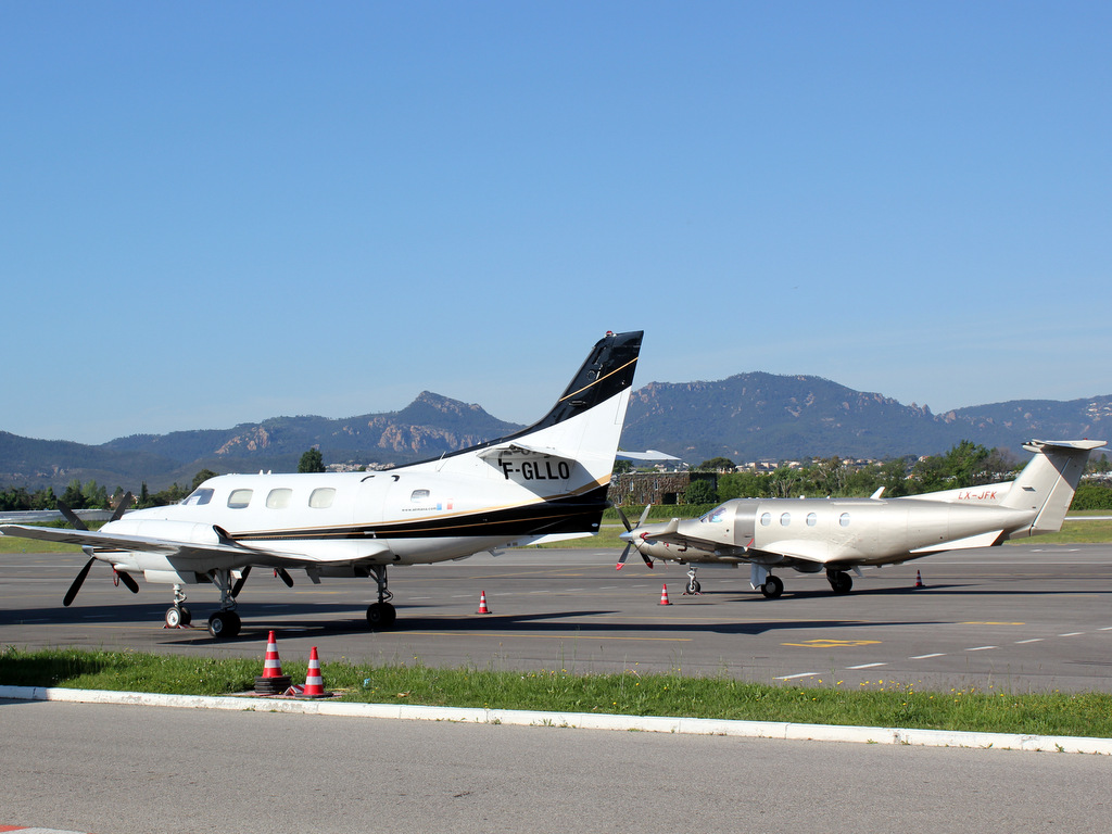 Aéroport de Cannes-Mandelieu [LFMD-CEQ] Avril 2014  667371IMG5701