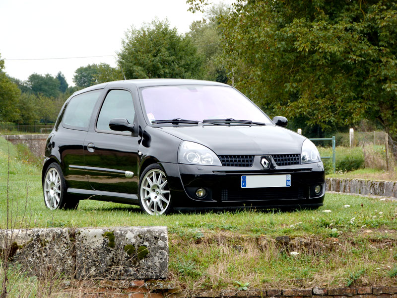 [Renault] Clio RS - Page 8 672767P1030067