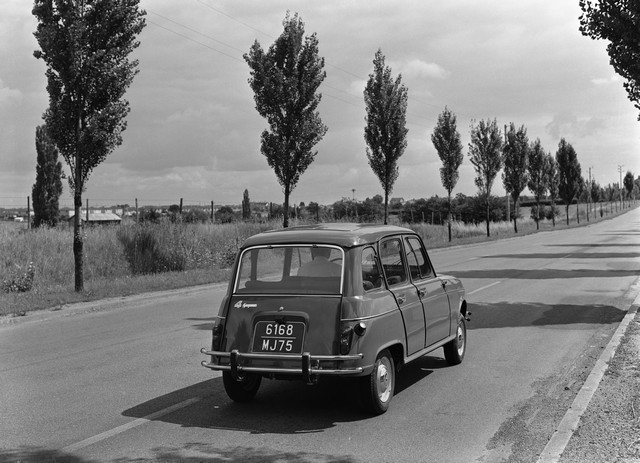 Renault participe au "4L INTERNATIONAL" 2017 et dévoile des images d’archives inédites 6772259400816