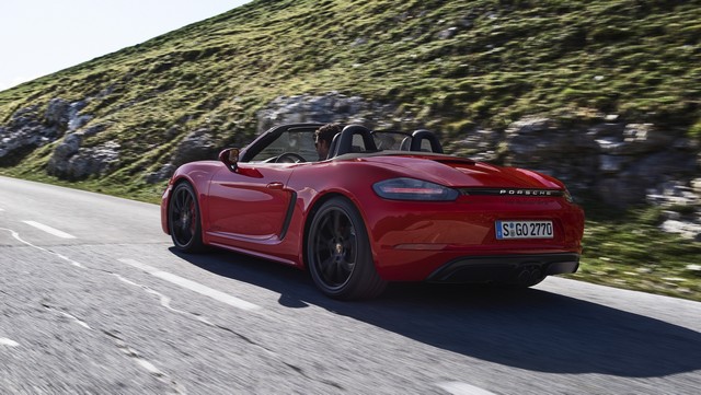 Conçu pour le design et la sportivité - les nouveaux modèles Porsche 718 GTS  693392porsche718boxstergts20172