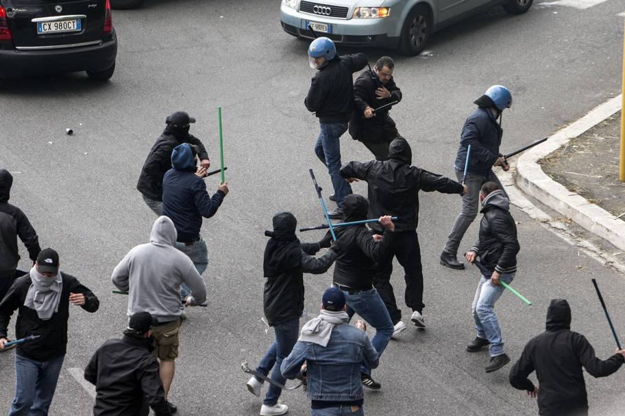 Saison 13/14 - Mai 695509napoliultras