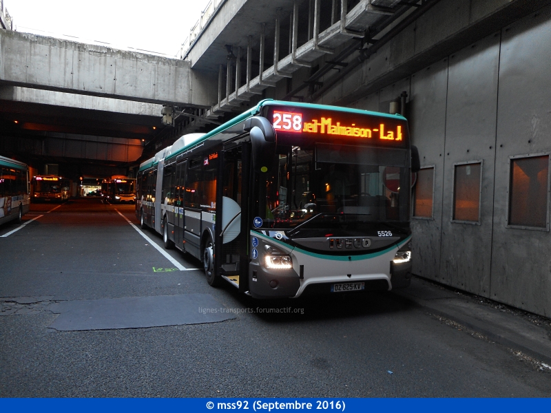 RATP - [RATP] Passage de certaines lignes en articulés - Page 3 703677DSCN4693