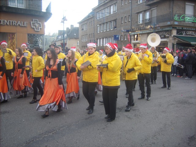 Vire 14500 : Parade de Noël Dimanche 14 Décembre 2014 710132018