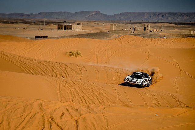 PEUGEOT 3008 DKR, la répétition générale du Dakar 2017 se poursuit 71568857f66e236afff