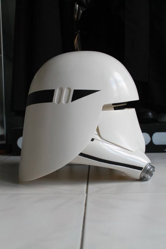 CASQUE SNOWTROOPER TFA  71758517457372102120996482671424921774469060266497n