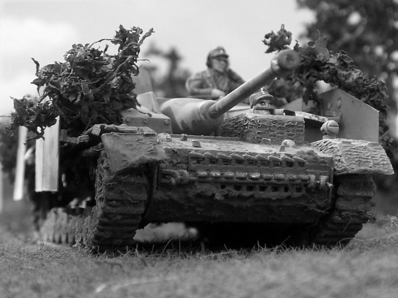 dio Normandie Stug IV et paras 72061126DioStugIVMatchboxNB