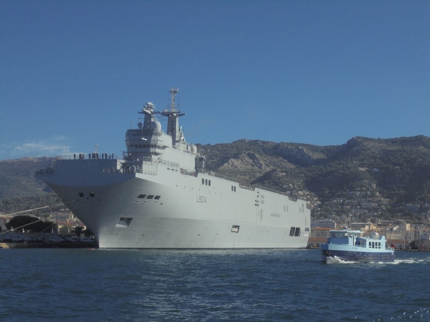 [Les Ports Militaires de Métropole] Visite de la rade de Toulon - Page 13 723220DSC03743