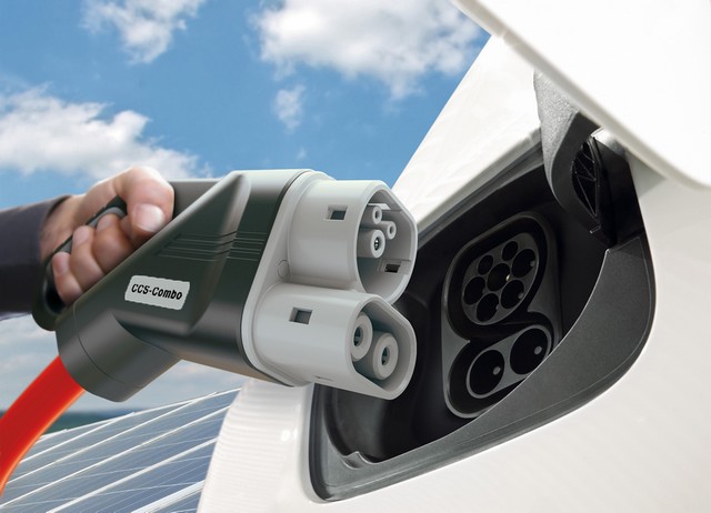 Projet de joint-venture entre BMW Group, Daimler AG, Ford Motor Company et le Groupe Volkswagen avec Audi & Porsche pour la création de stations de recharge haute puissance ultra-rapides le long des principales autoroutes européennes  733848hddb2016al02176large