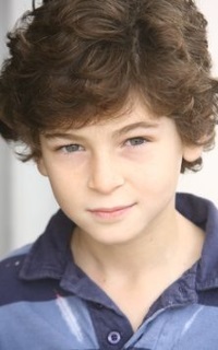 David Mazouz 736860171A