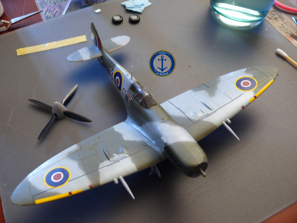 Spitfire Mk.IXc 1945 743987spitfire01
