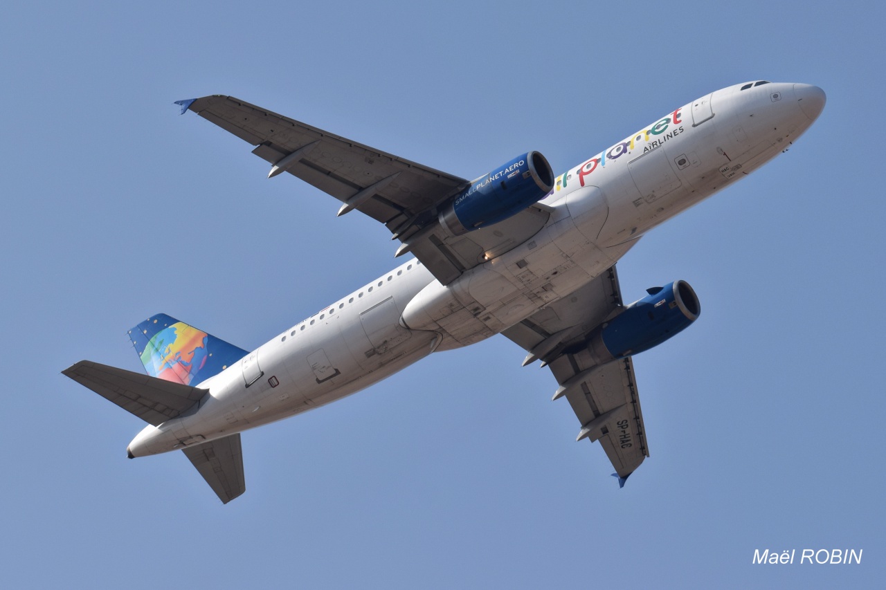 Chania International Airport (LGSA) Août 2016  746122DSC0127