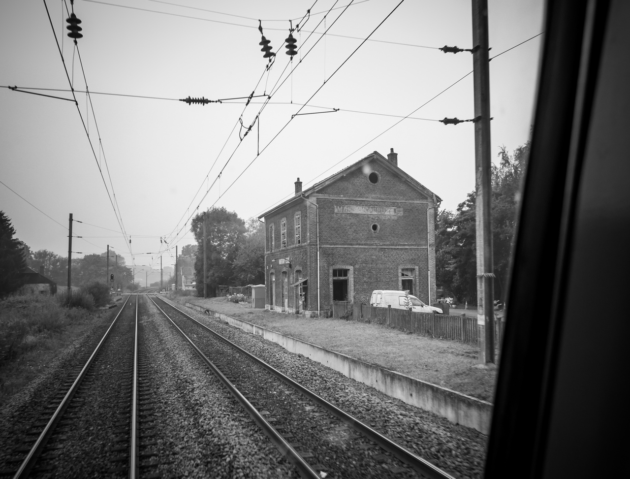 Charleville-Valenciennes en autorail  752582IMGP7031