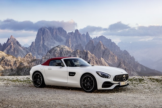 Les nouveaux Mercedes-AMG GT Roadster et Mercedes-AMG GT C Roadster: Coup double pour la « Driving Performance » en mode cabriolet 75457816C821007D323395