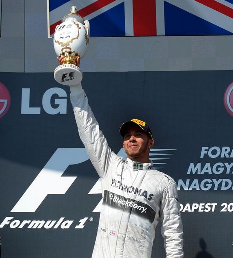 F1 GP de Hongrie 2013 : Victoire du Britannique Lewis Hamilton 7570672013LewisHamilton