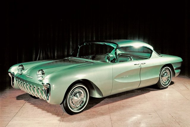 une couple de concept 7623121955ChevroletBiscaynecr