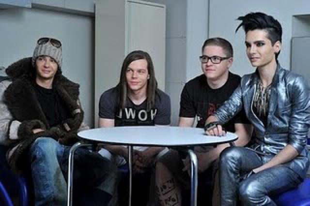 SECONDE VISITE AU JAPON DES TOKIO HOTEL - 11.02.2011 - Page 2 766370JAP3