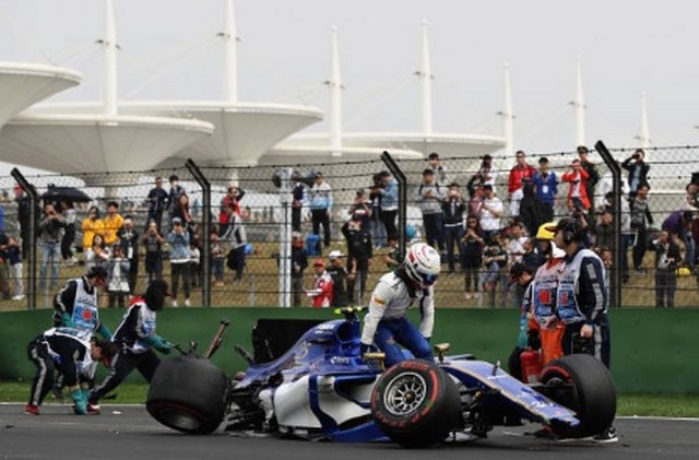 F1 GP de Chine 2017 (éssais libres -1 -2 - 3 - Qualifications) 7847972017AntonioGiovinazzi1