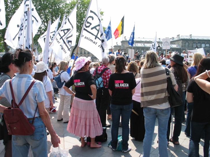 02 - Manifestation du samedi 23 avril 2011 à Paris contre l'expérimentation animale. 785464IMG5079