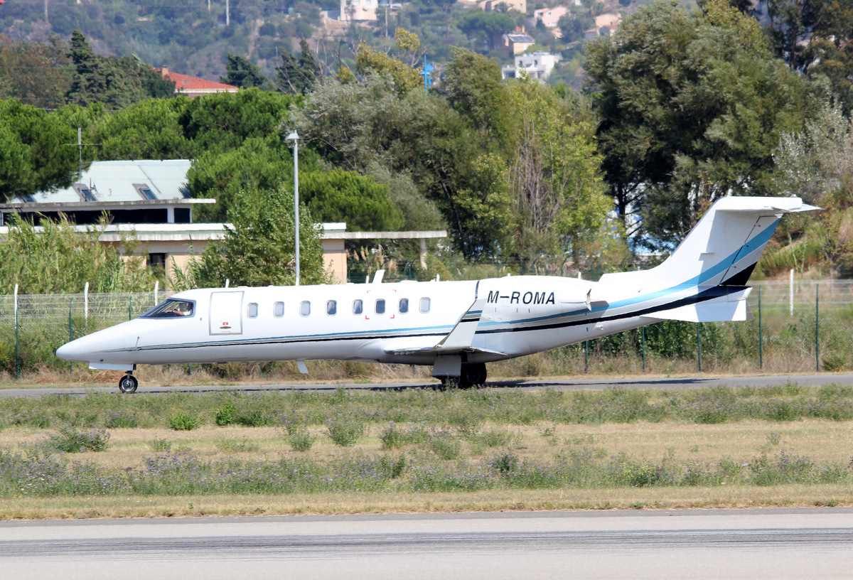 Aeroport Cannes - Mandelieu LFMD septembre 2014   - Page 2 790059IMG7024