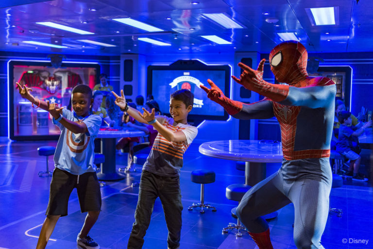 Disney Magic & Disney Wonder - Transformations [Disney Cruise Line - 2013 et 2016] - Page 4 791785DWMarvelSuperHeroAcademySpiderMan768x512