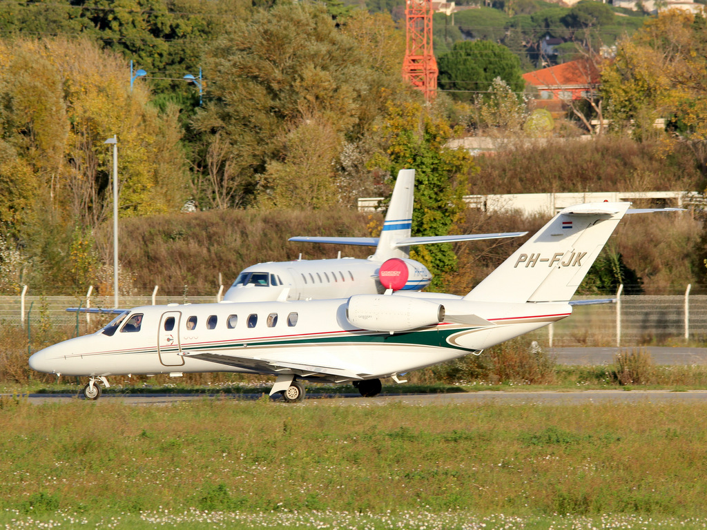 Aeroport Cannes-Mandelieu , LFMD , Novembre 2014 792508IMG2141