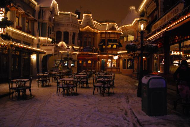 Disneyland sous la neige - Page 8 797192Photo122