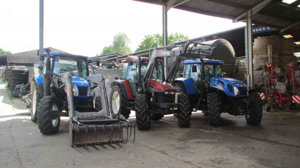 Photos de vos tracteurs - Page 13 804175003